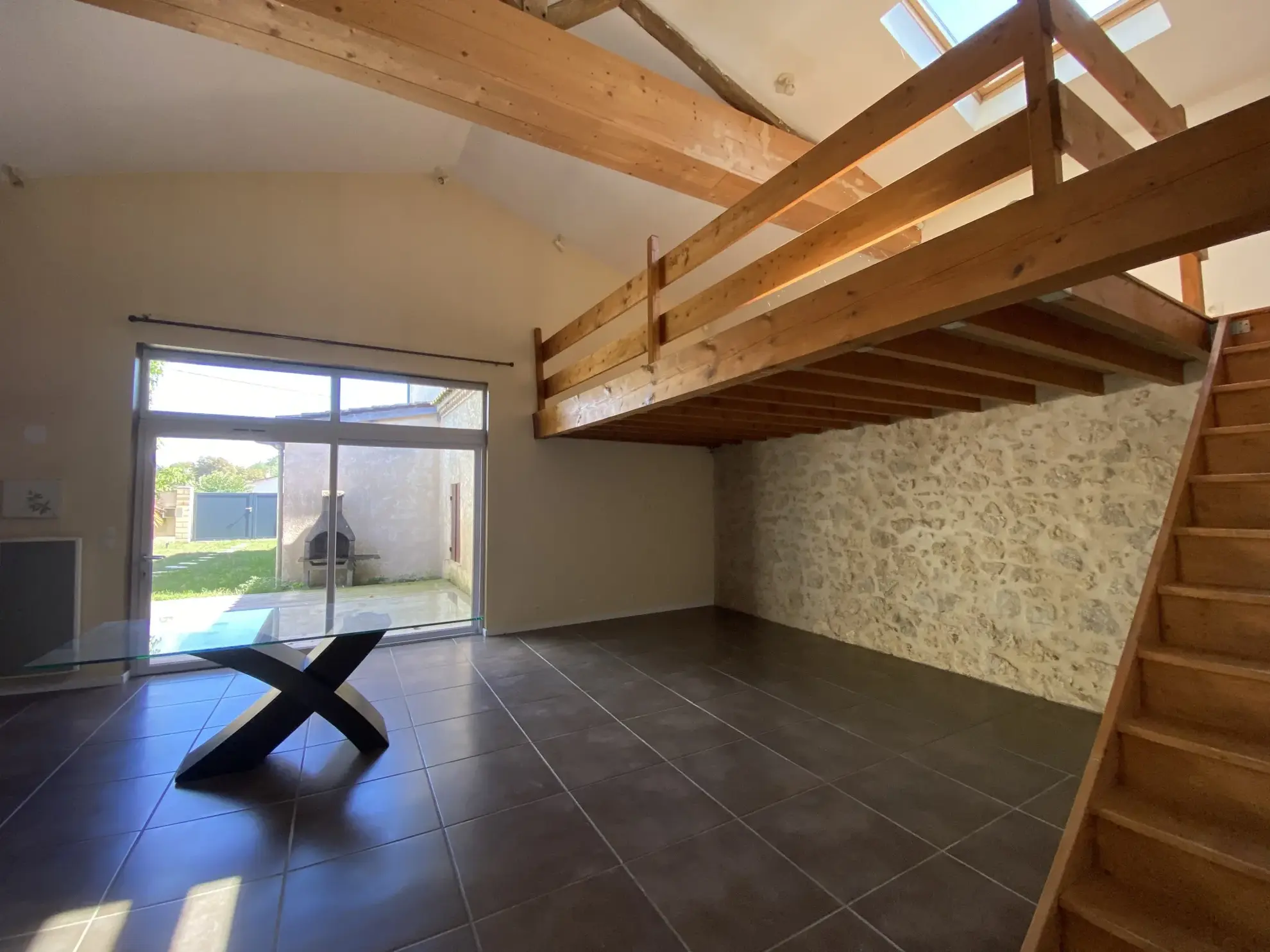 Maison en pierre de 136 m² avec piscine à Bernos-Beaulac 