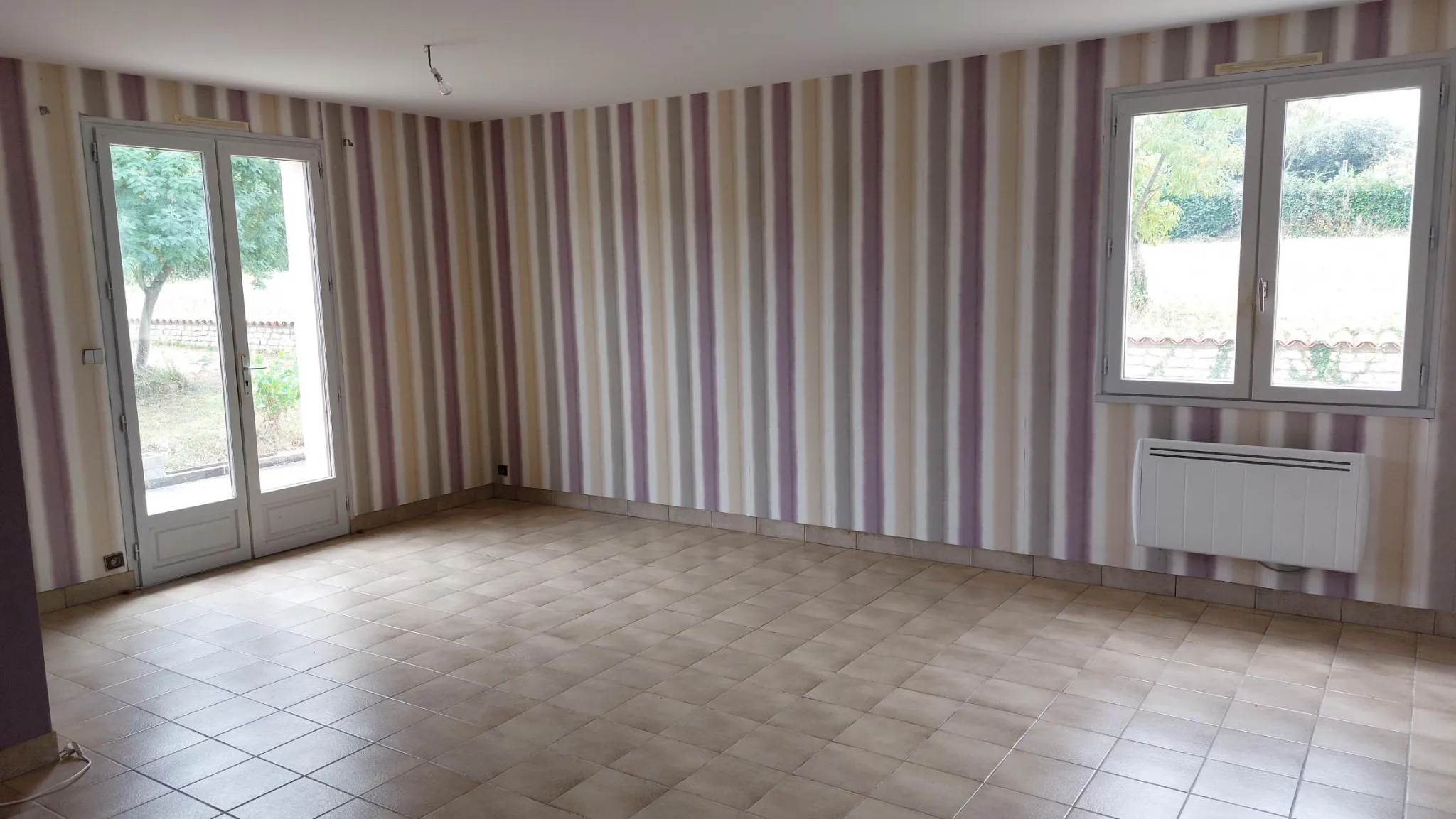 Pavillon individuel à vendre à Villiers en Plaine - 15 km de Niort 