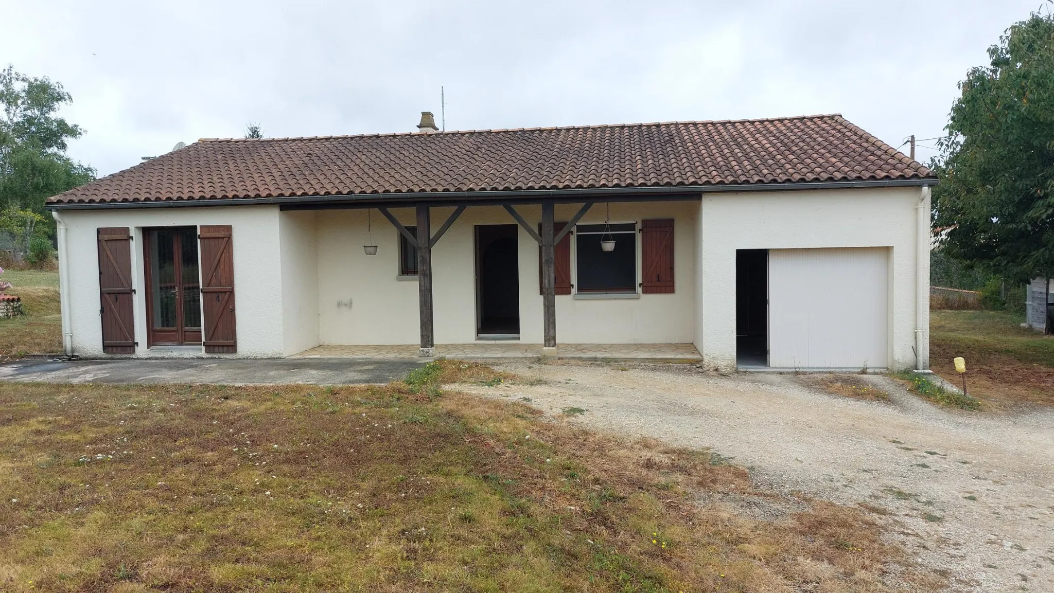 Pavillon individuel à vendre à Villiers en Plaine - 15 km de Niort 