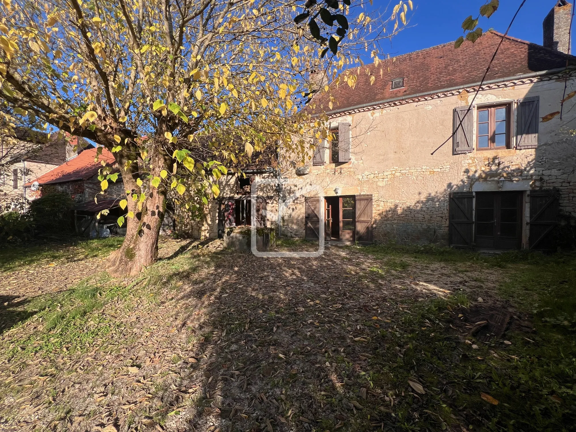 Maison de village en pierres à Cazoules – 88000 EUR 