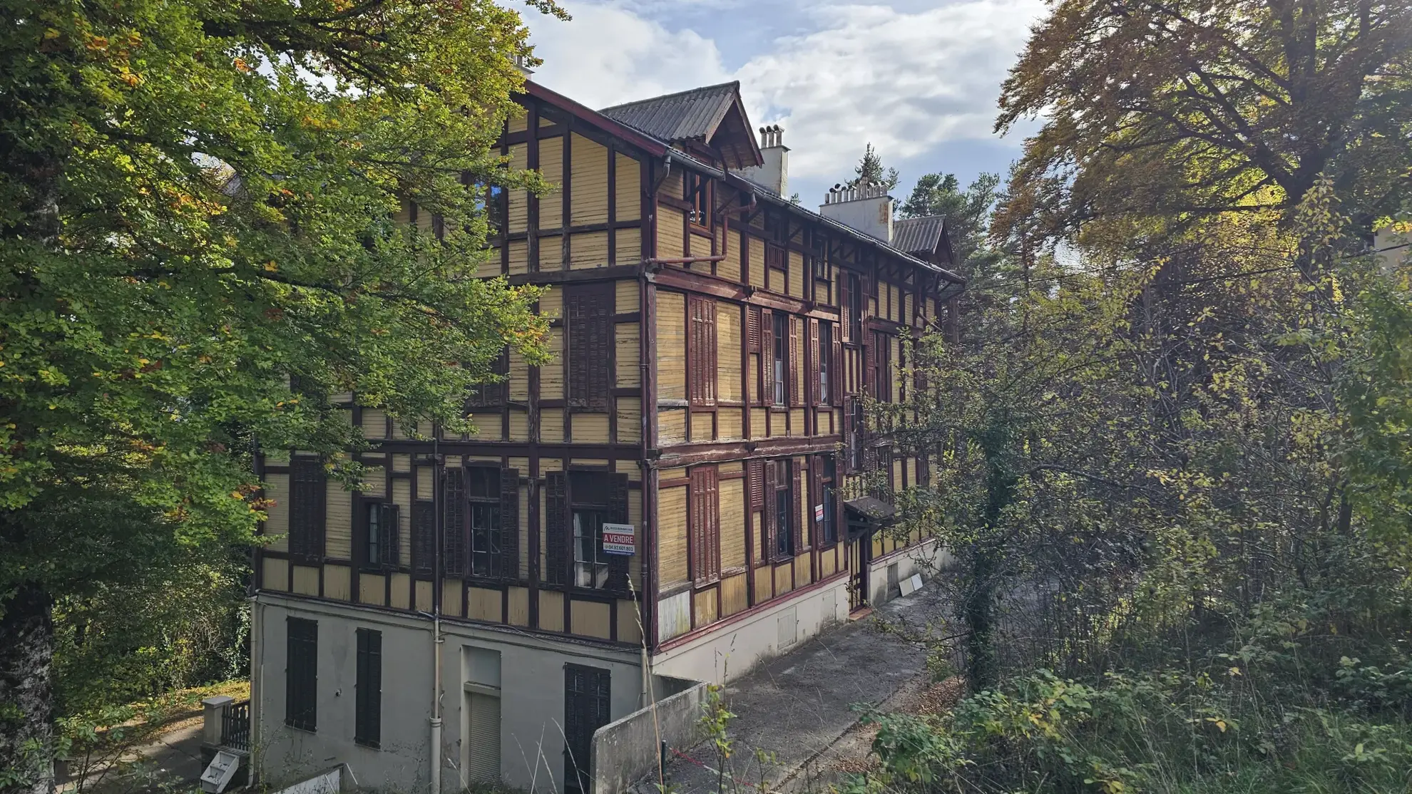 Appartement 5 pièces à rénover à Thorenc avec balcon 