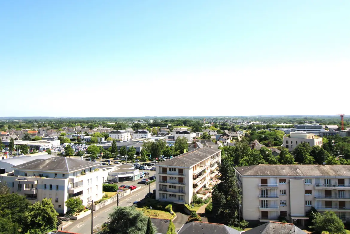 Appartement Type 2 à Angers - Dernier Étage Résidence de Standing 