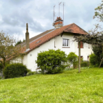 Maison à vendre à Prémery - 2 chambres et jardin spacieux