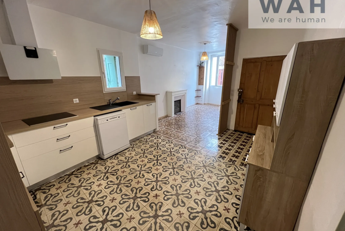 Maison de village rénovée 4 pièces à Ceyras, 34800 