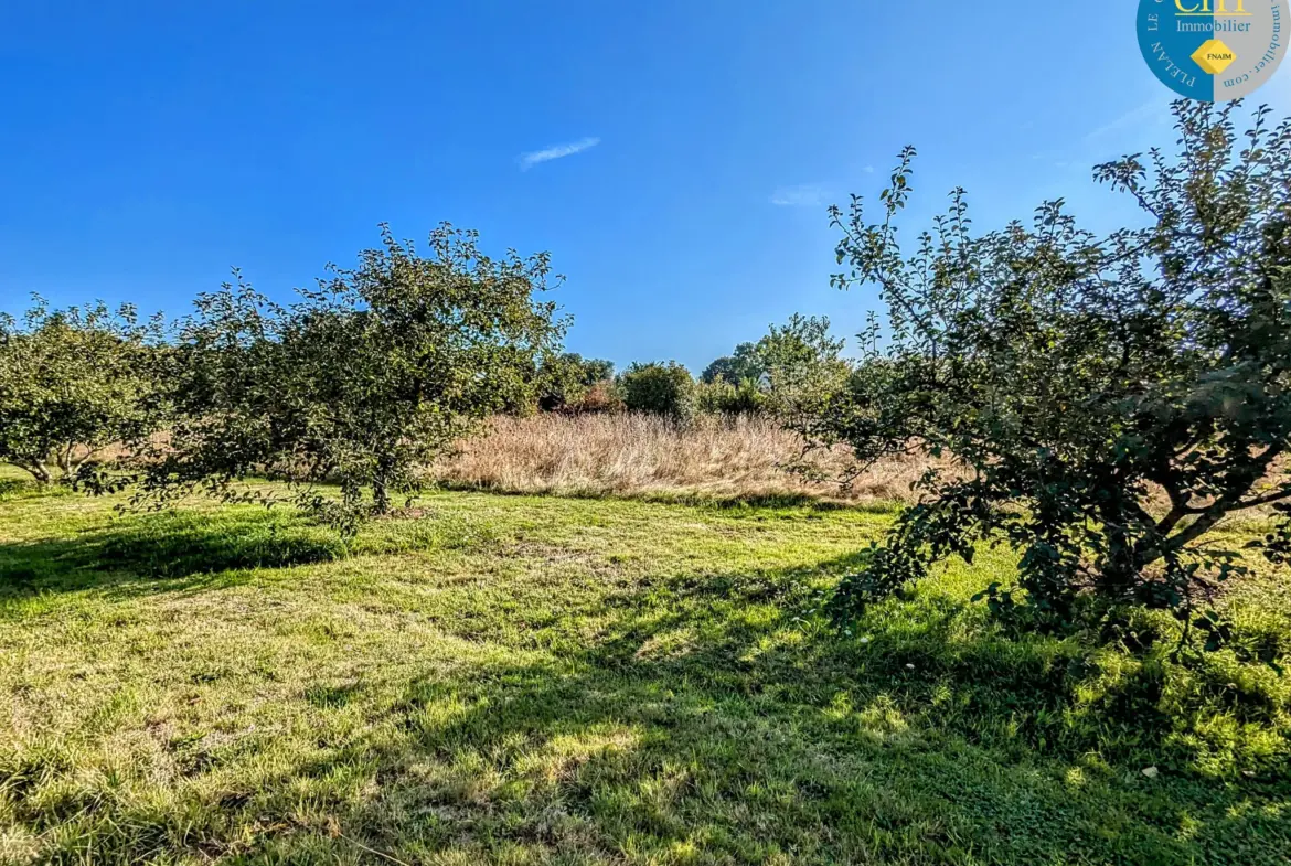 Terrain constructible hors lotissement à Plélan le Grand 