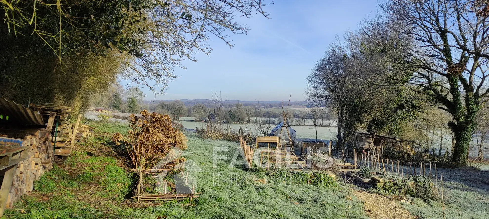 Terrain constructible de 634 m2 en campagne à Melrand 