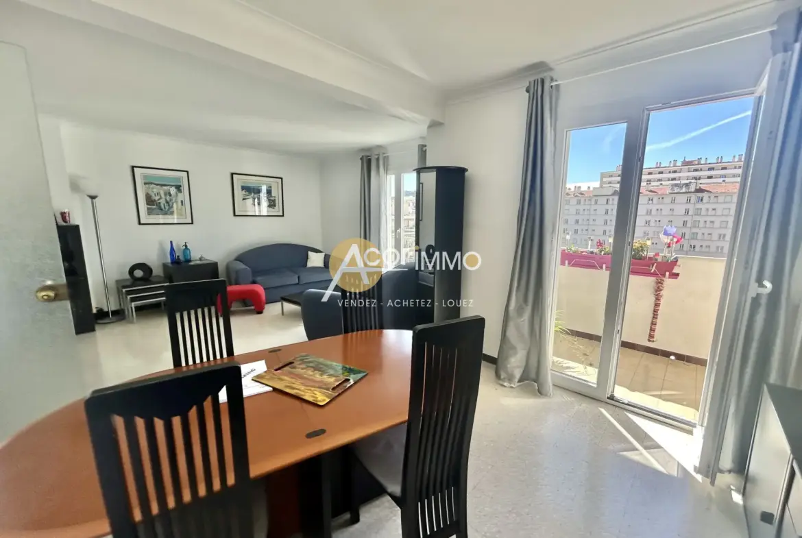 Vente Appartement T5 à Toulon - Quartier Aiguillon avec Balcon 