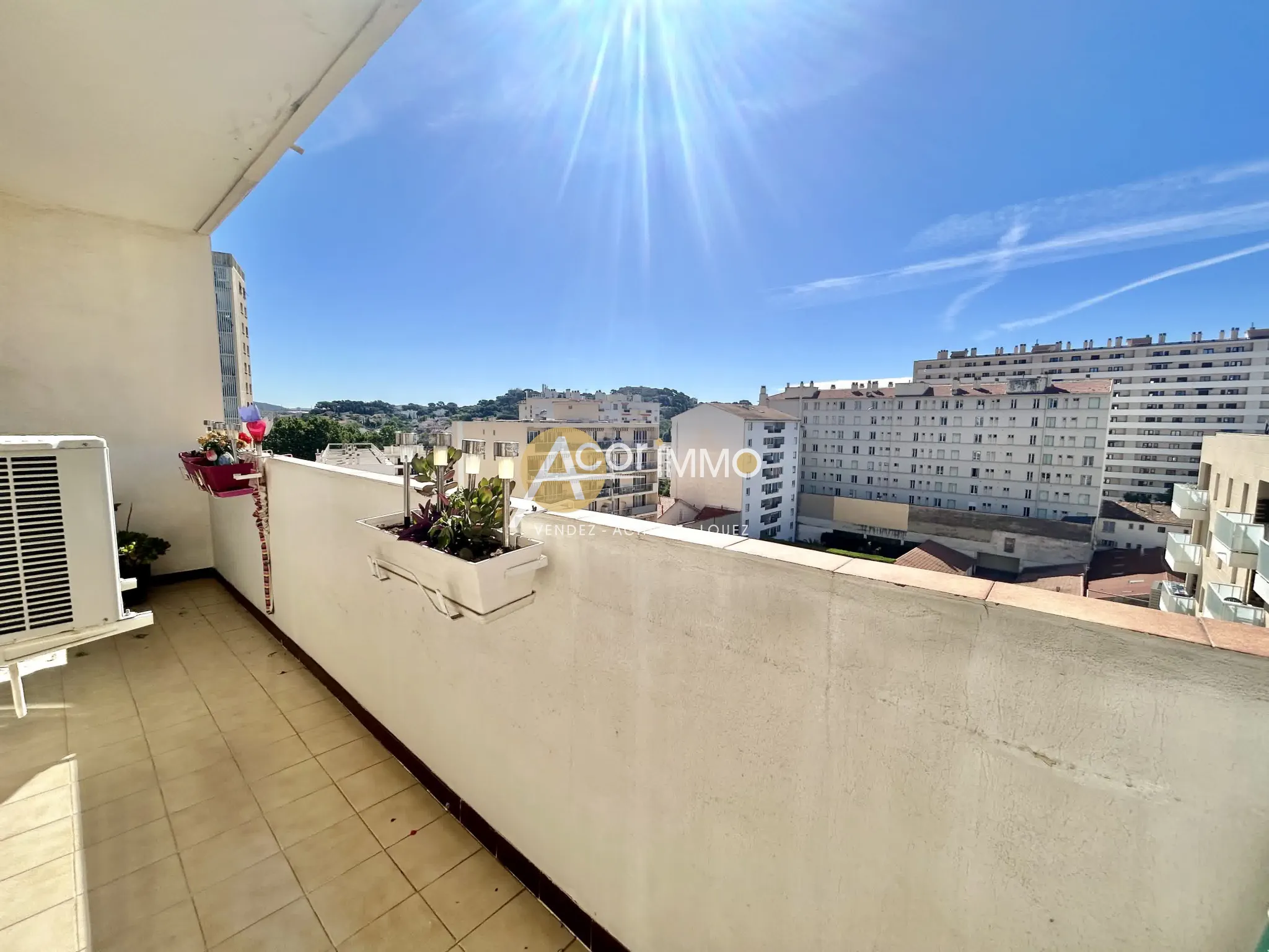 Vente Appartement T5 à Toulon - Quartier Aiguillon avec Balcon 