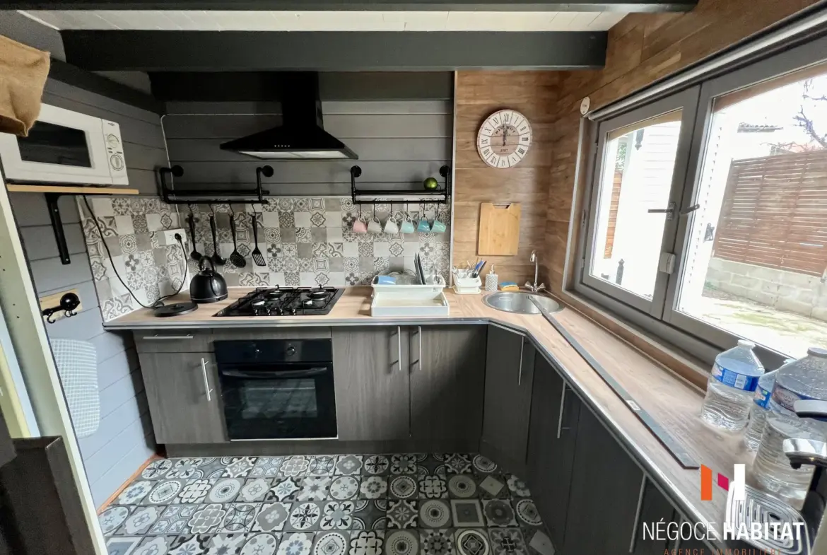 Chalet Meublé T2 de 40 m² à Lunel-Viel - 175 000 € 