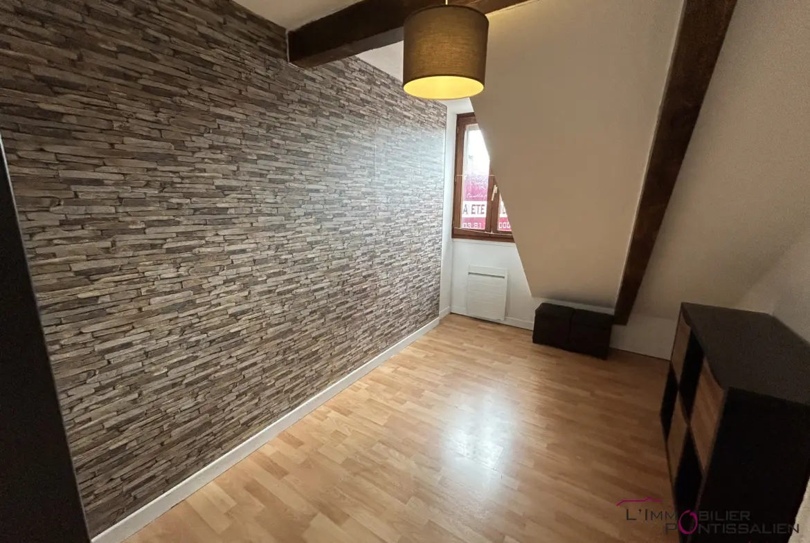 Appartement T1 Bis rénové à vendre à Pontarlier - 90 000 EUR 