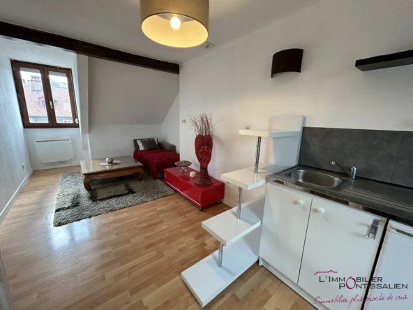 Appartement T1 Bis rénové à vendre à Pontarlier - 90 000 EUR