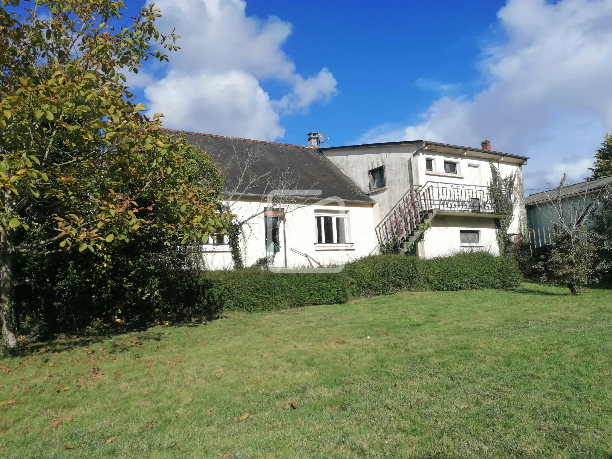 Maison double à vendre à Augan - 2100m² de terrain 