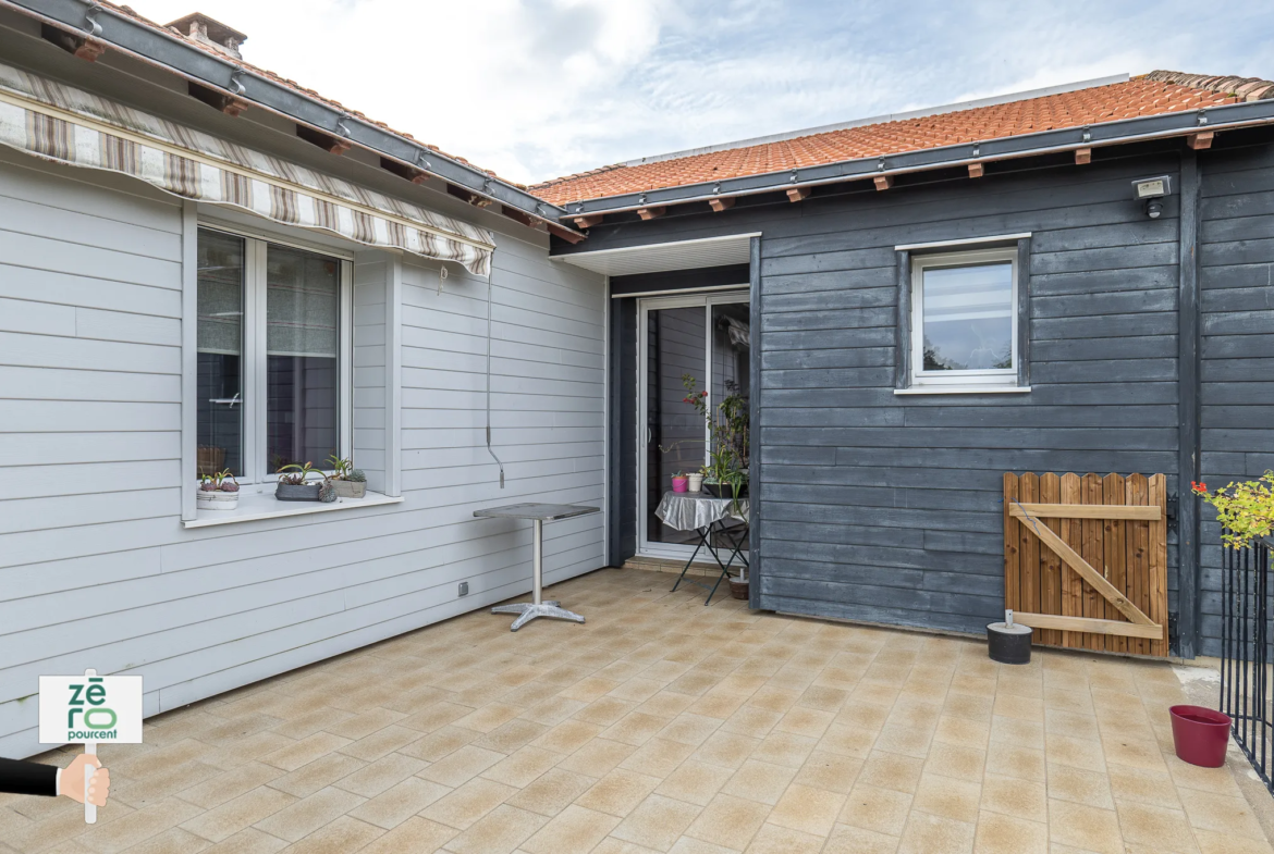 Maison familiale au Poiré sur Vie avec jardin et sous-sol 