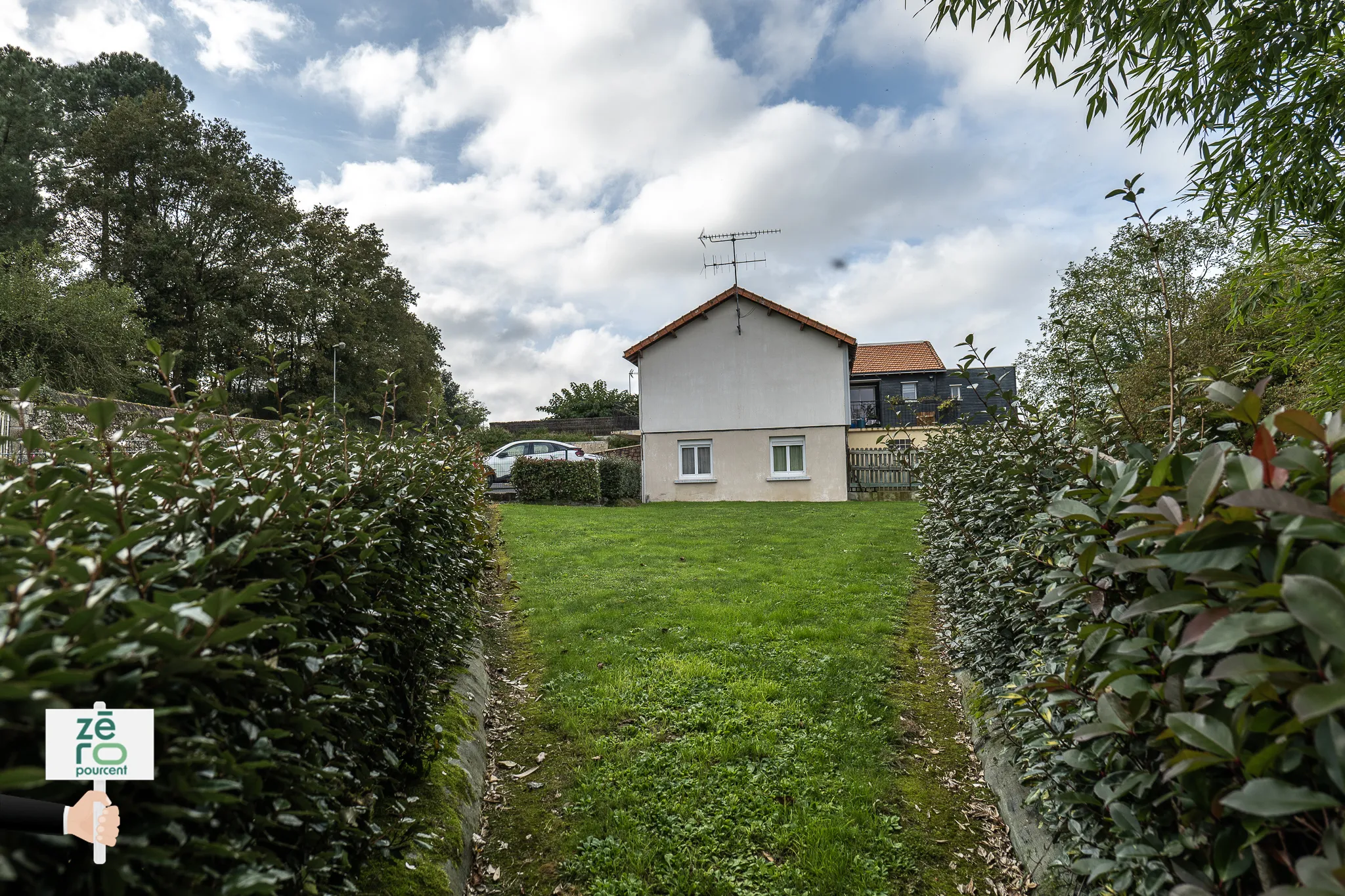 Maison familiale au Poiré sur Vie avec jardin et sous-sol 