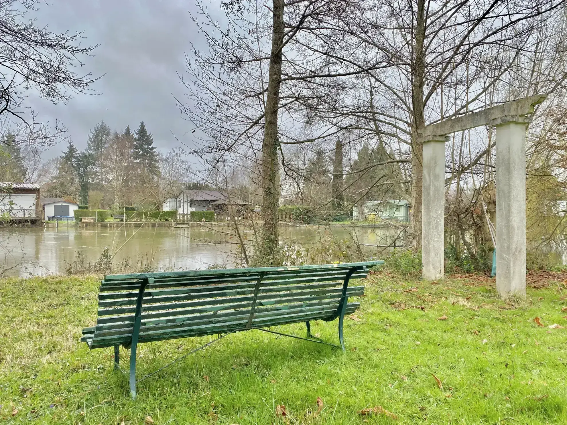 Maison bourgeoise spacieuse de 186m2 à Vierzon, près du canal 