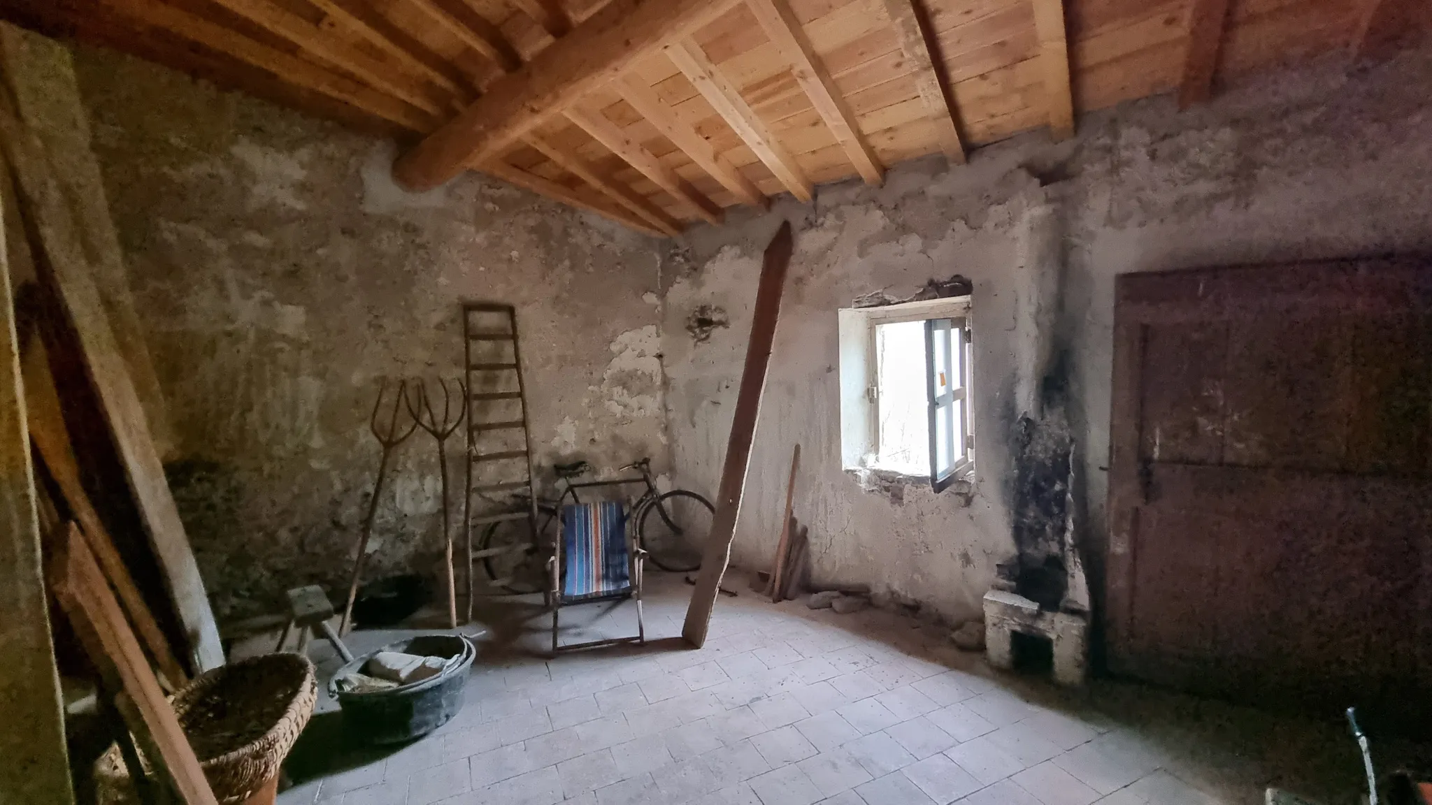 Vente Maison 8 pièces dans les Cévennes - Magnanerie avec terrains 