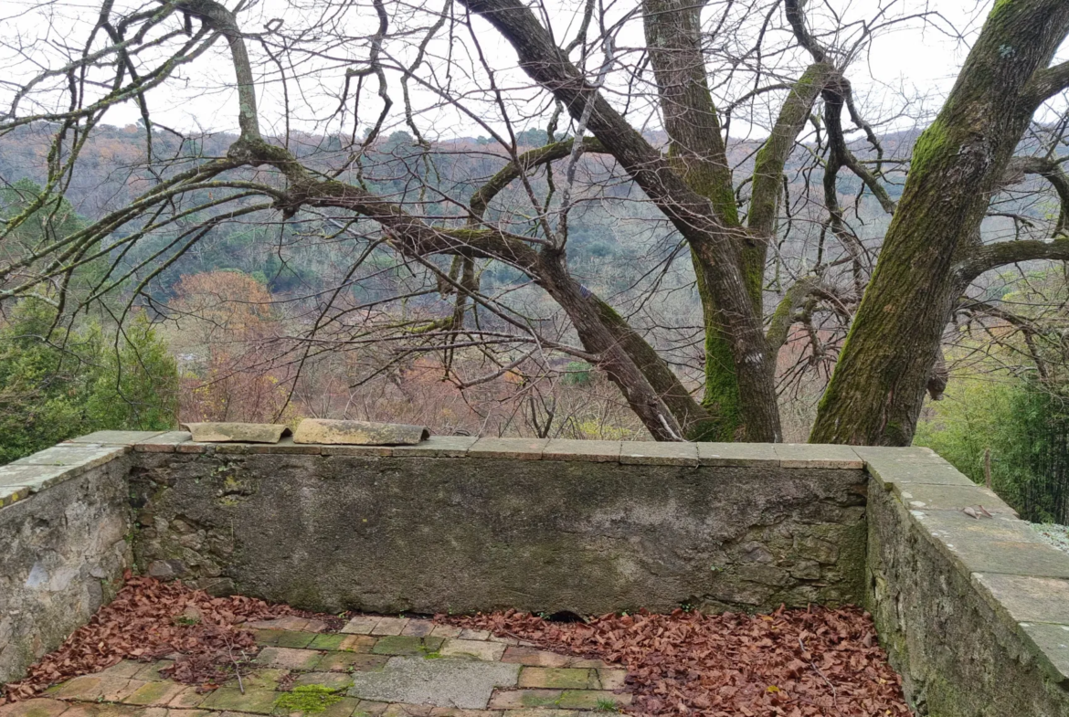 Vente Maison 8 pièces dans les Cévennes - Magnanerie avec terrains 