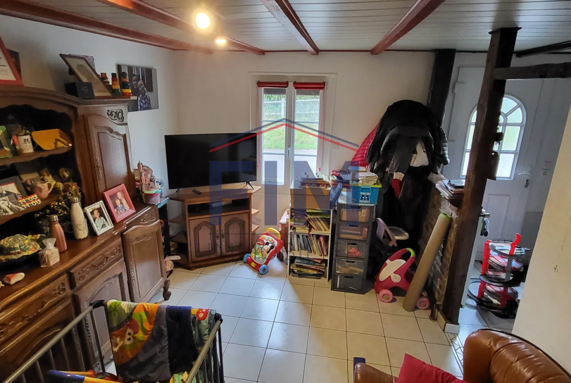 À vendre : Maison de ville à Envermeu avec 3 chambres 