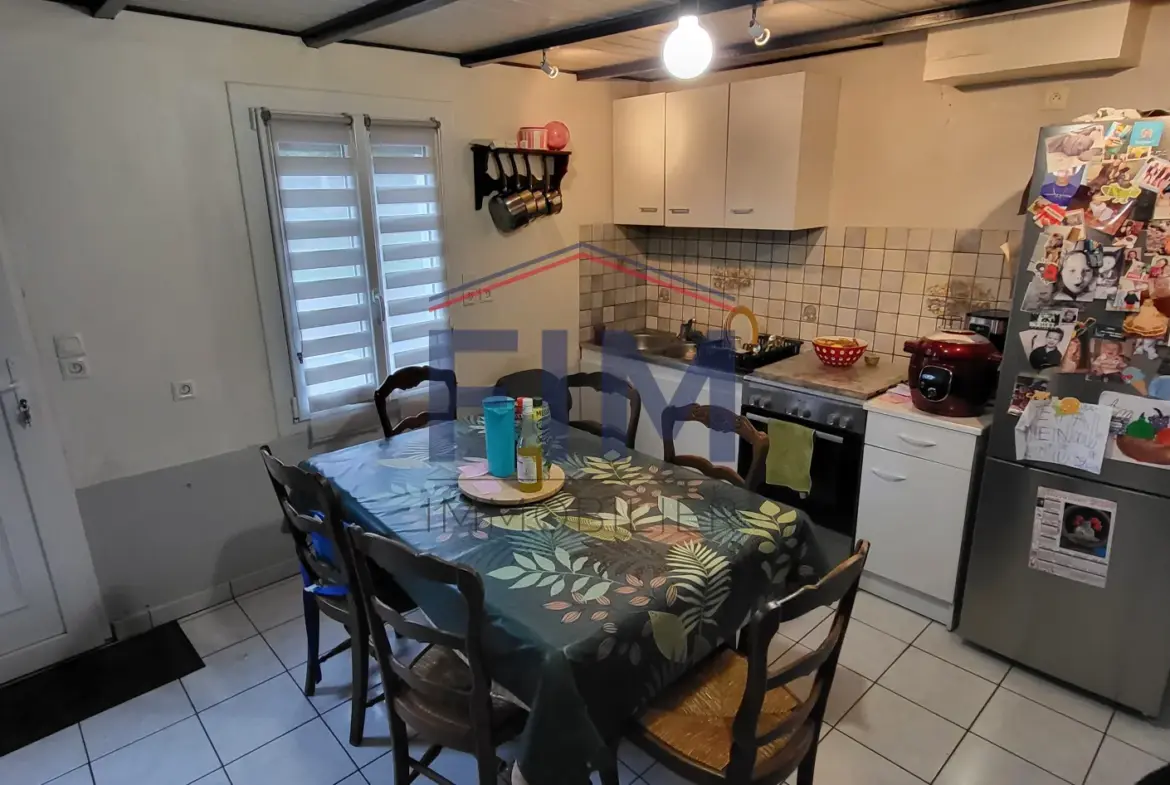 À vendre : Maison de ville à Envermeu avec 3 chambres 