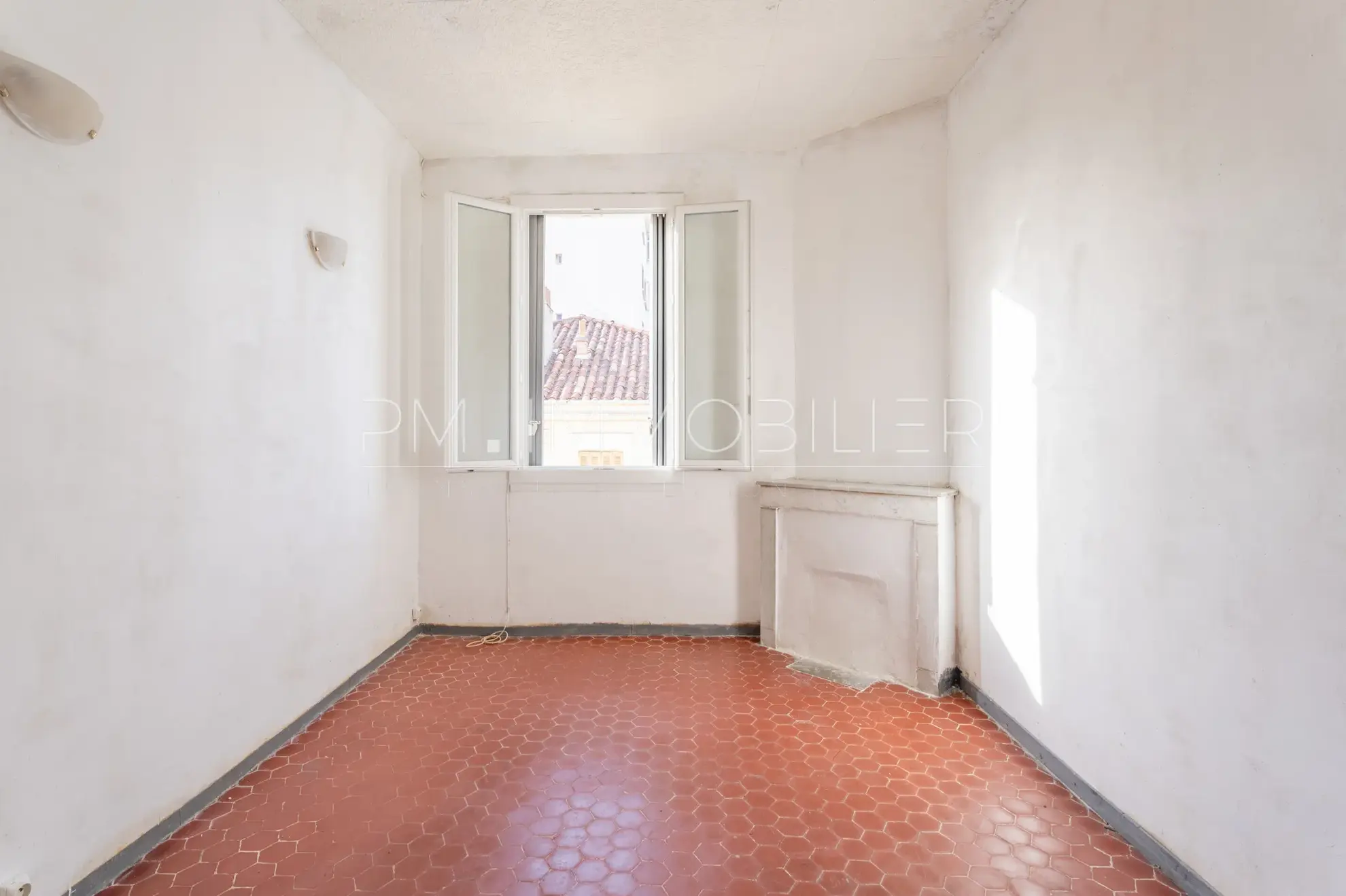 À vendre : Appartement 2 pièces de 34,71 m² à Marseille, quartier Camas 