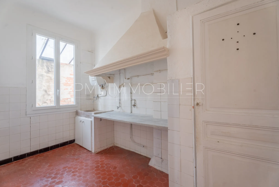 À vendre : Appartement 2 pièces de 34,71 m² à Marseille, quartier Camas 