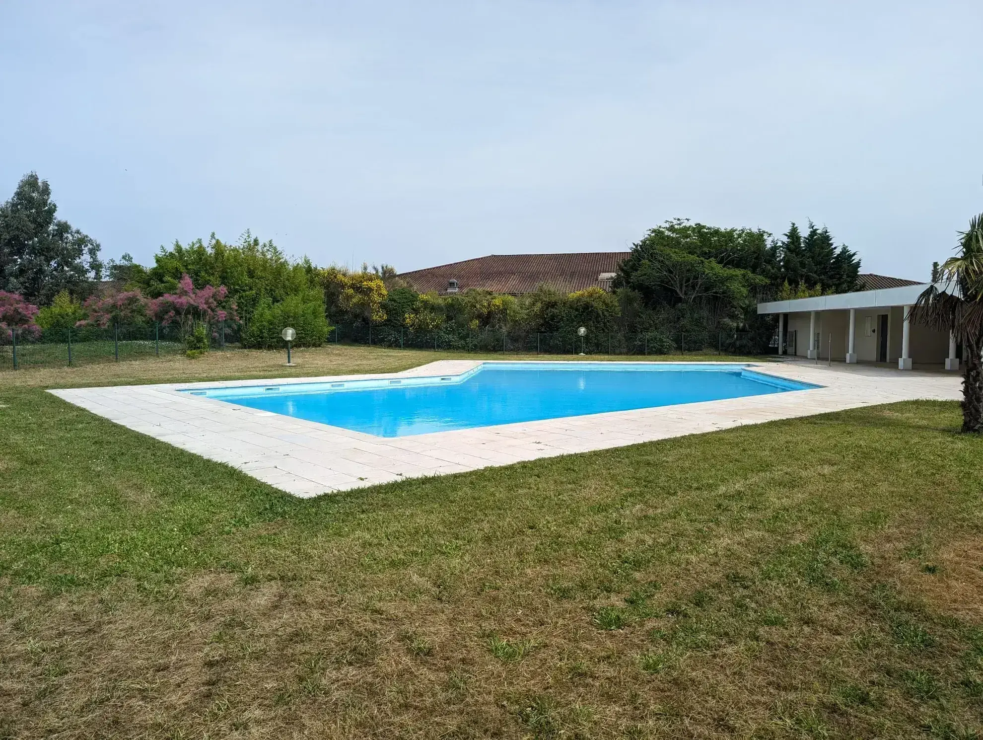 Appartement T2 dernier étage avec piscine aux portes de Toulouse 