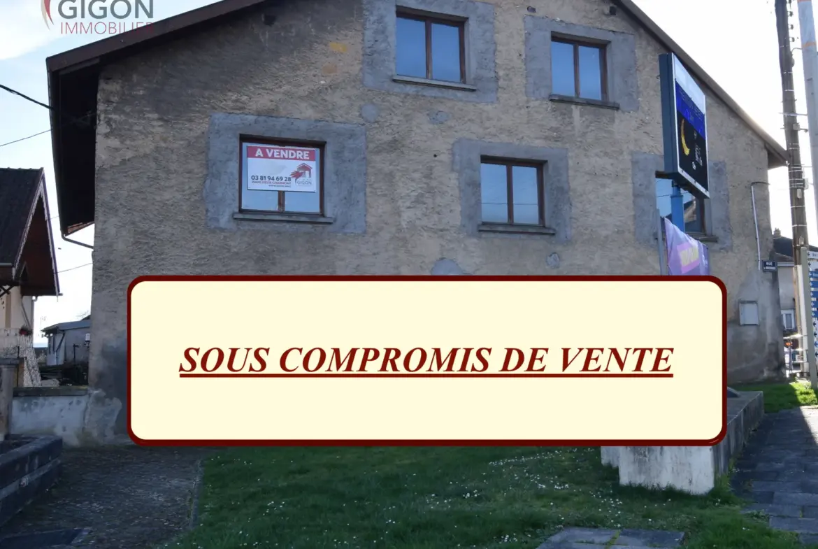 Maison mitoyenne ou appartement duplex à vendre à Nommay 