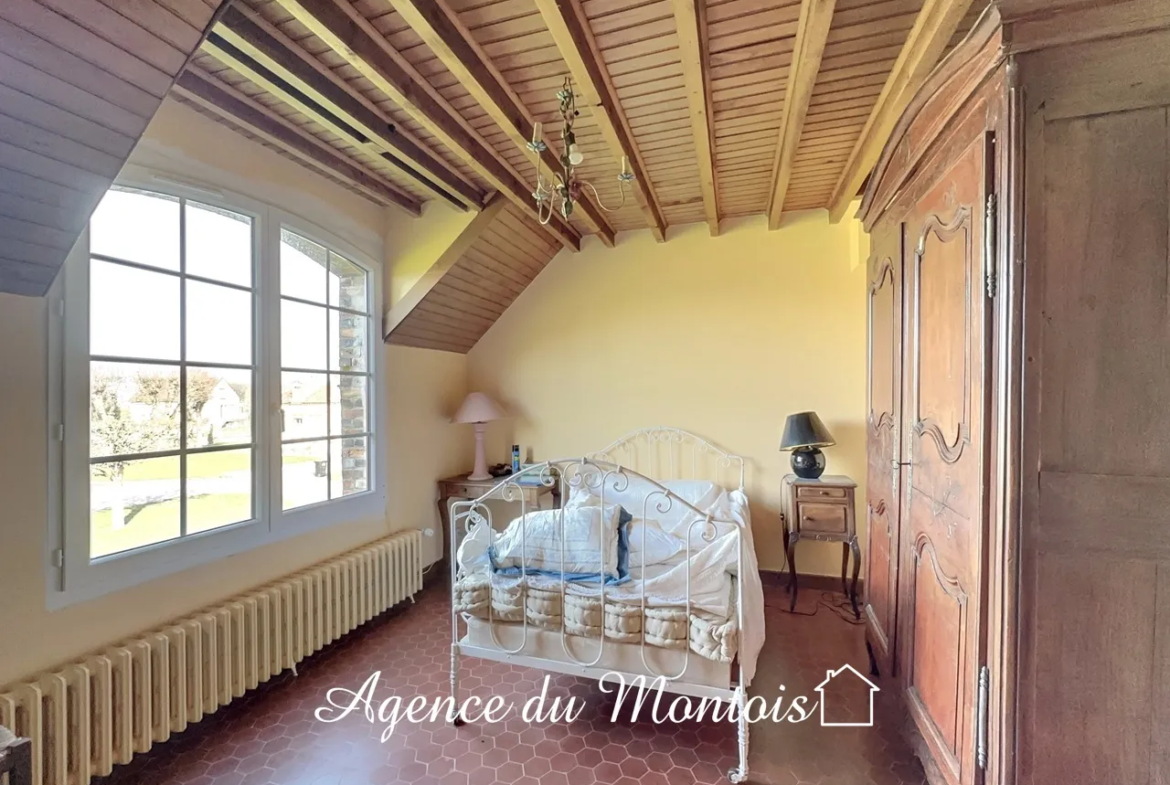 Maison à vendre à Bray-sur-Seine - 4 chambres sur 2096 m² 