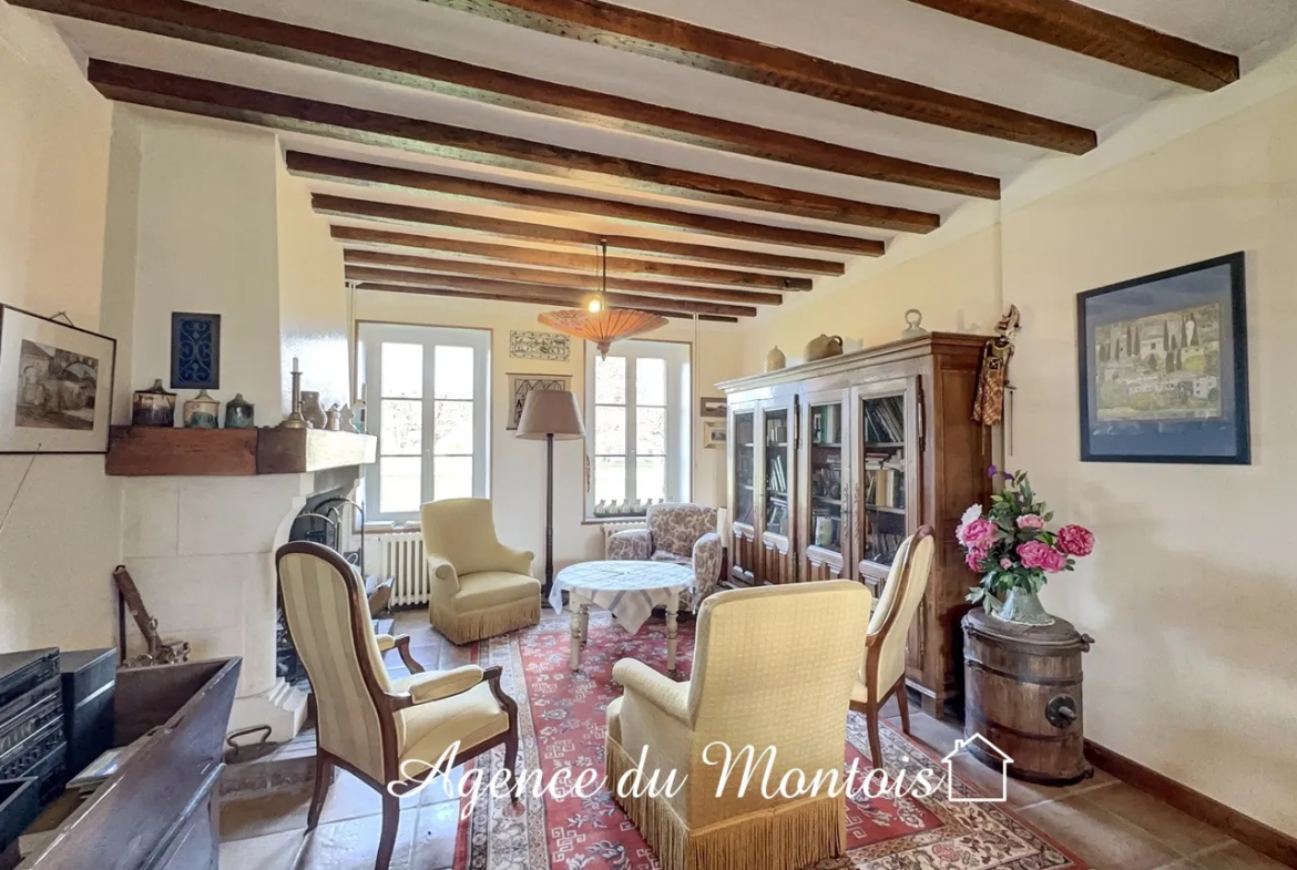 Maison à vendre à Bray-sur-Seine - 4 chambres sur 2096 m² 