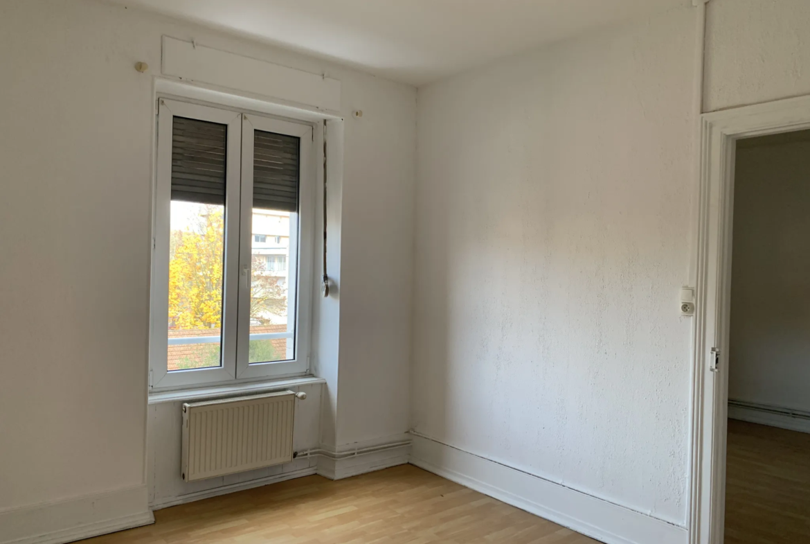 À vendre : Appartement T2 à rénover à Belfort 