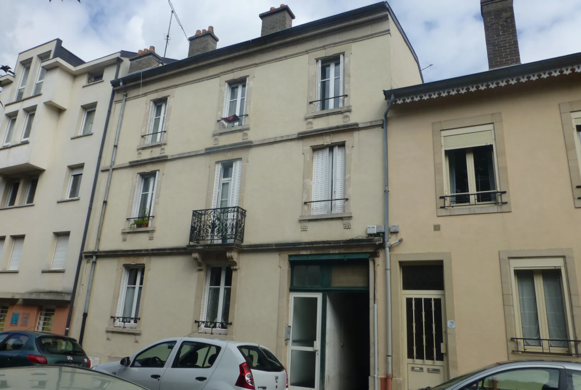 À vendre : spacieux appartement T2 bis de caractère à Nancy 