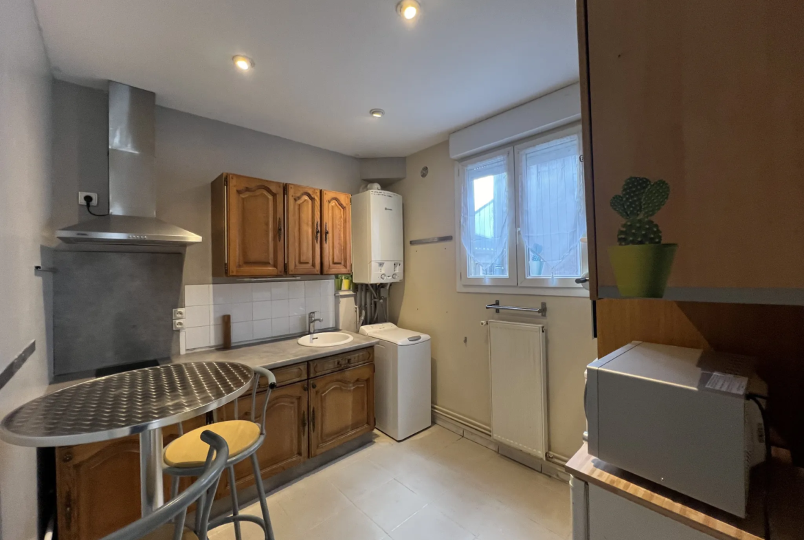 À vendre : spacieux appartement T2 bis de caractère à Nancy 