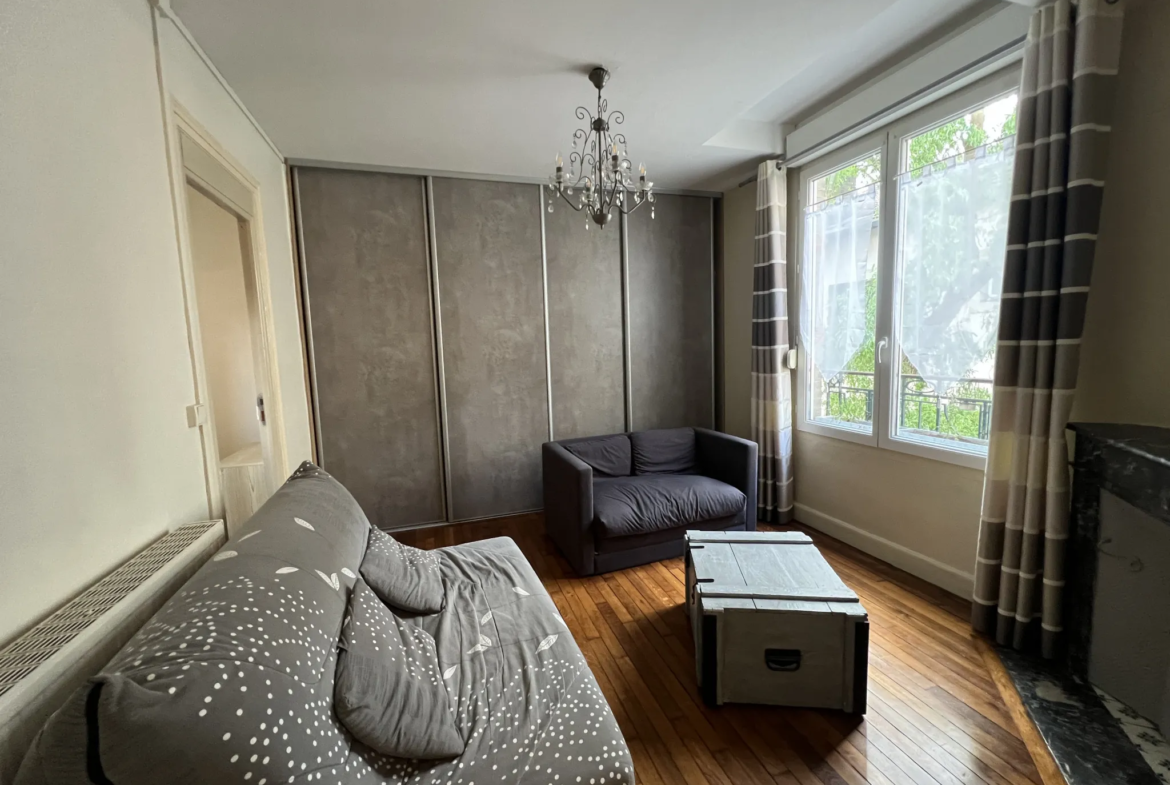 À vendre : spacieux appartement T2 bis de caractère à Nancy 