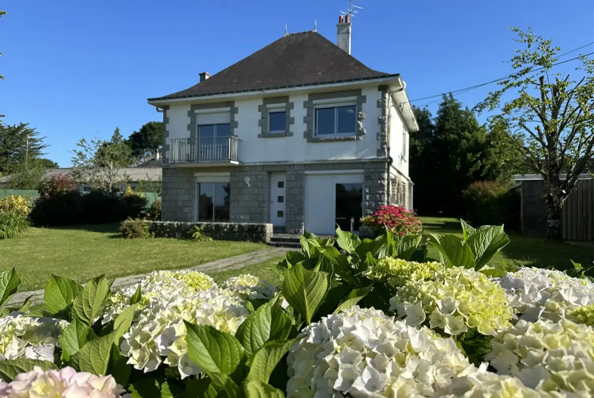 Charmante maison de ville avec garage à Baud 