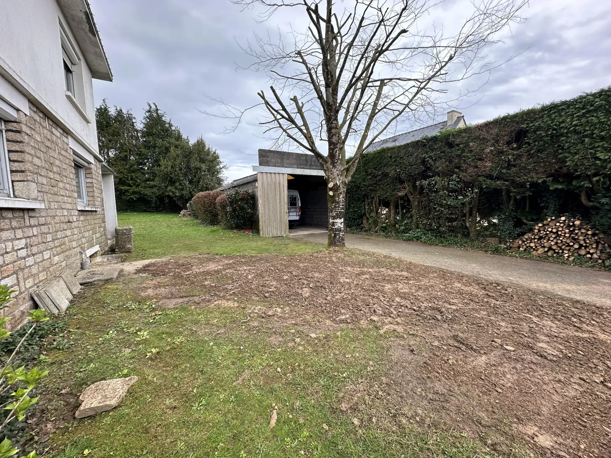 Charmante maison de ville avec garage à Baud 