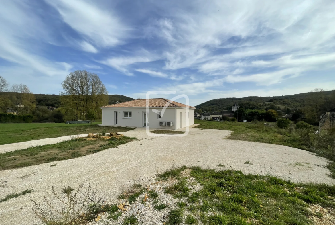 Maison neuve à finir avec 3 chambres à Borreze 