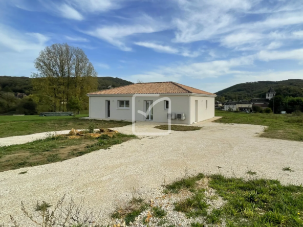 Maison neuve à terminer de 3 chambres à Borreze