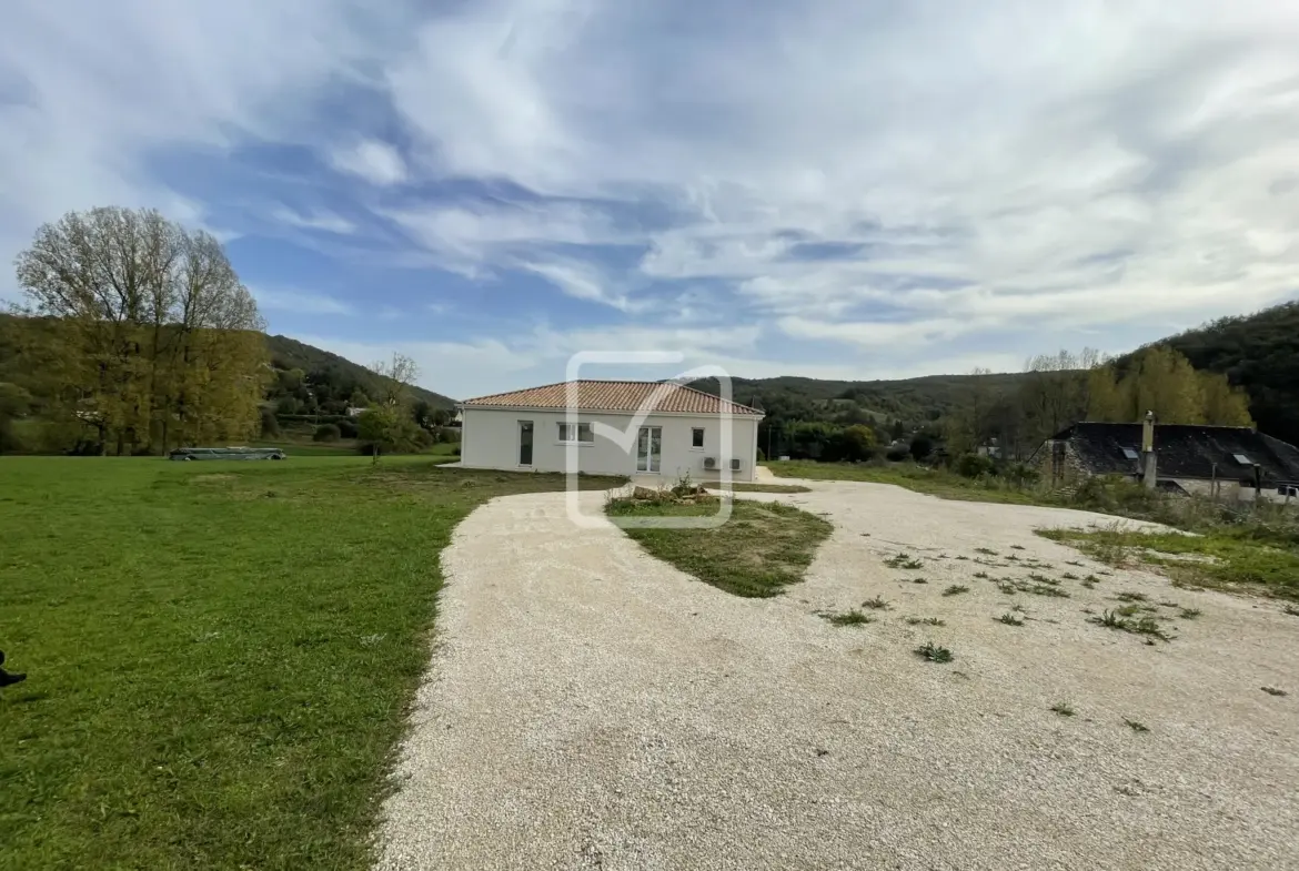 Maison neuve à finir avec 3 chambres à Borreze 