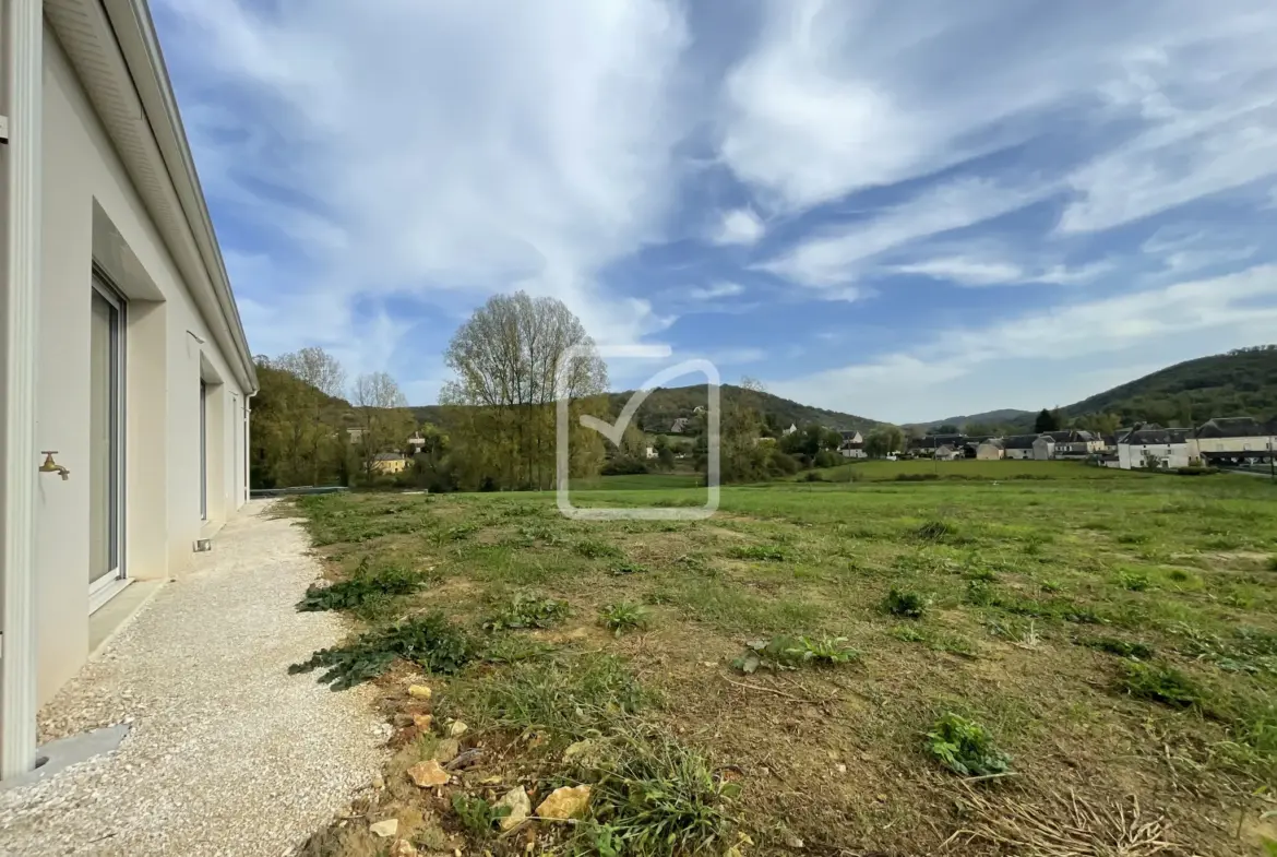 Maison neuve à finir avec 3 chambres à Borreze 