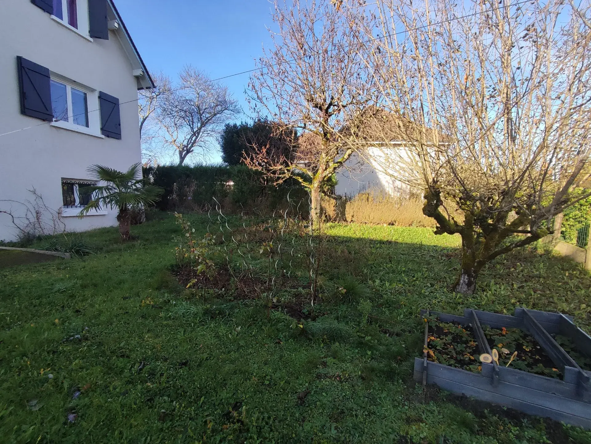 Magnifique Maison sur Sous-Sol à Nevers - 4 Chambres 