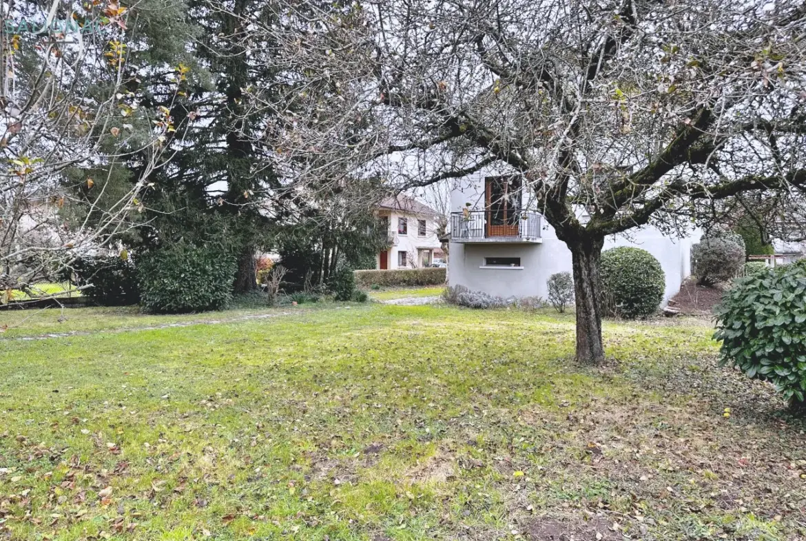 Maison traditionnelle à vendre à Péronnas - Quartier de la Correrie 