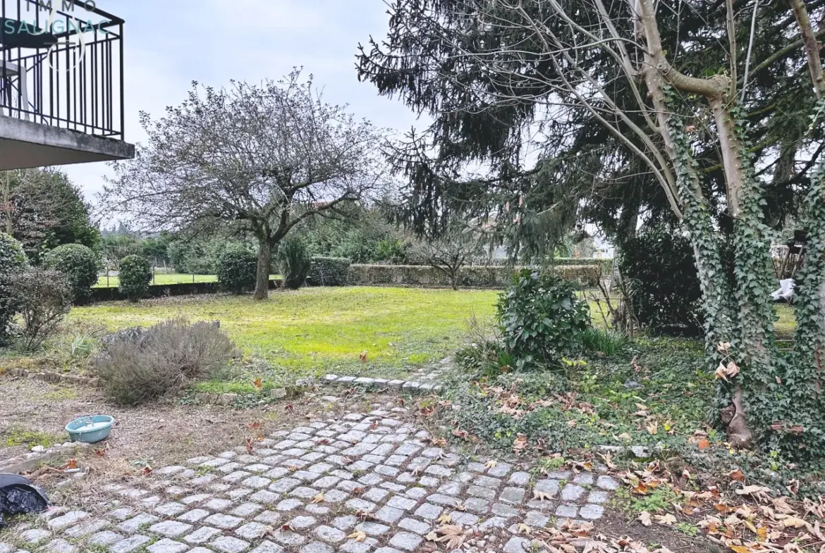 Maison traditionnelle à vendre à Péronnas - Quartier de la Correrie 