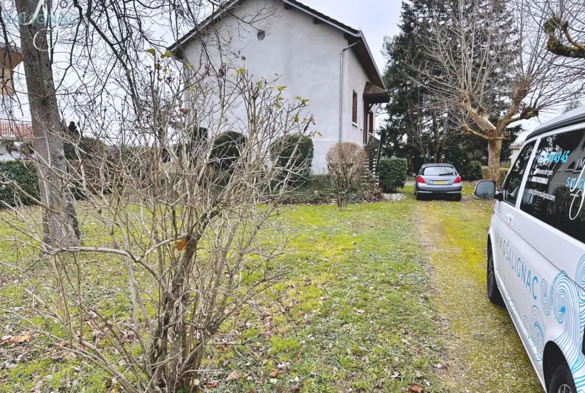 Maison traditionnelle à vendre à Péronnas - Quartier de la Correrie 