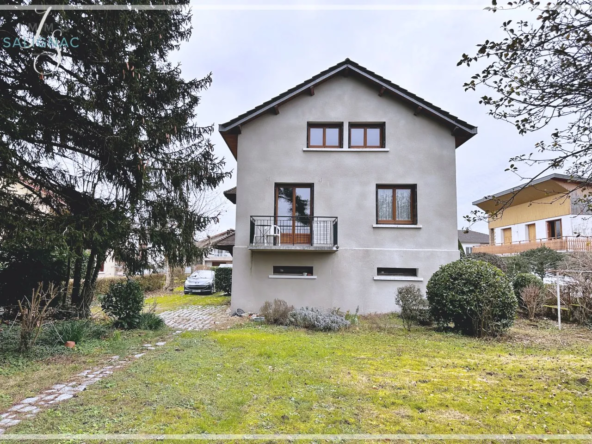 Maison traditionnelle à vendre à Péronnas - Quartier de la Correrie