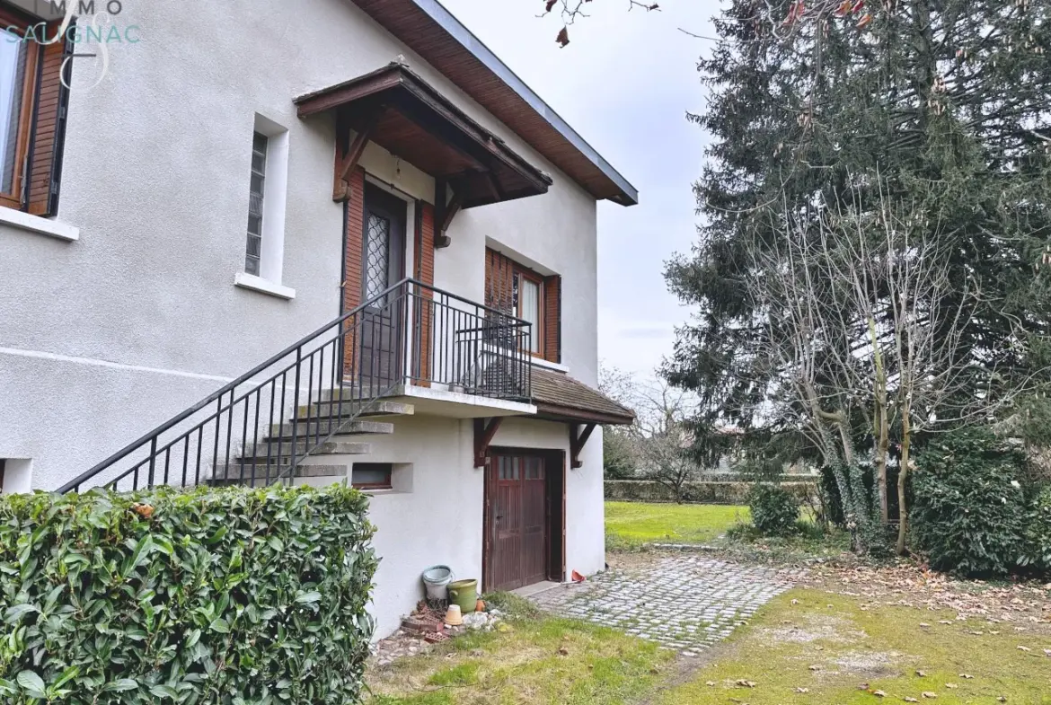 Maison traditionnelle à vendre à Péronnas - Quartier de la Correrie 