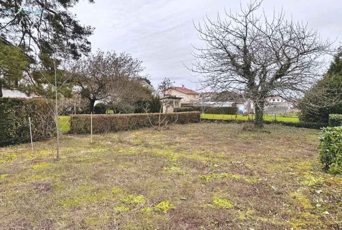 Maison traditionnelle à vendre à Péronnas - Quartier de la Correrie 