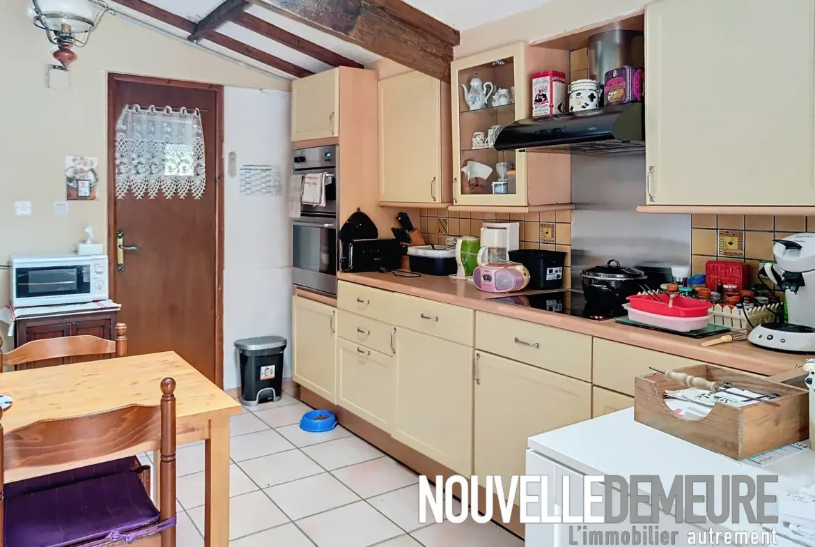 Maison en pierres à Saint Marc le Blanc - 100 m² 