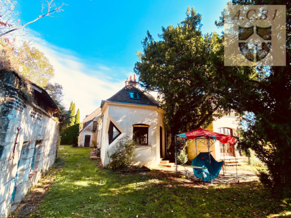 Maison de caractère à Vendôme avec jardin arboré