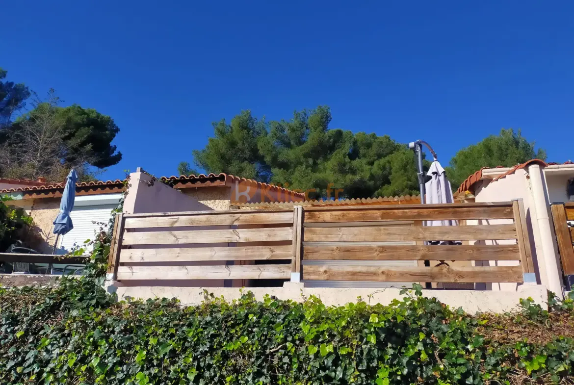 Studio Petite Maison avec Vue Mer à Vallauris 