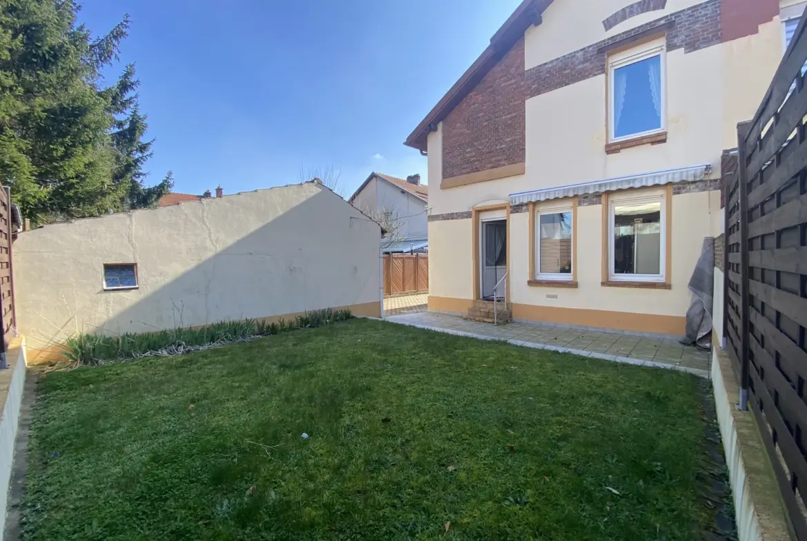 À vendre : Charmante maison mitoyenne type HBL à Stiring-Wendel 